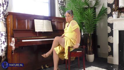 Big Tits Granny Nude